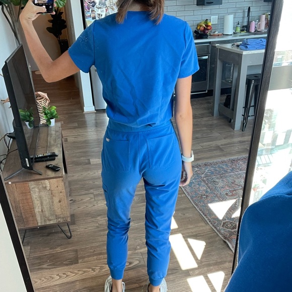 Figs Royal Blue Catarina One Pocket Scrub Top size XXS - Picture 2 of 4